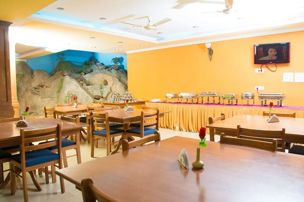 Munnar Crown Resort  이두키